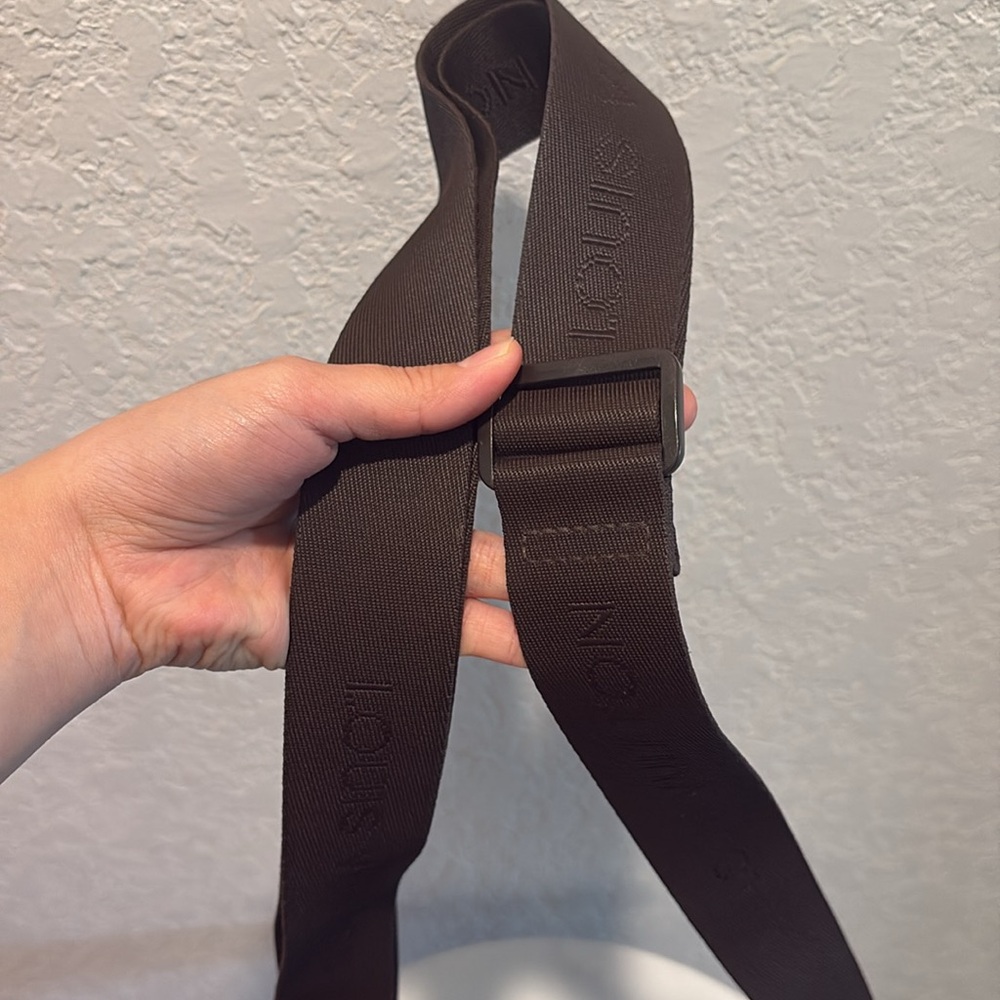 Louis Vuitton Melville LV Crossbody Brown Damier Bag - Picture 3 of 15